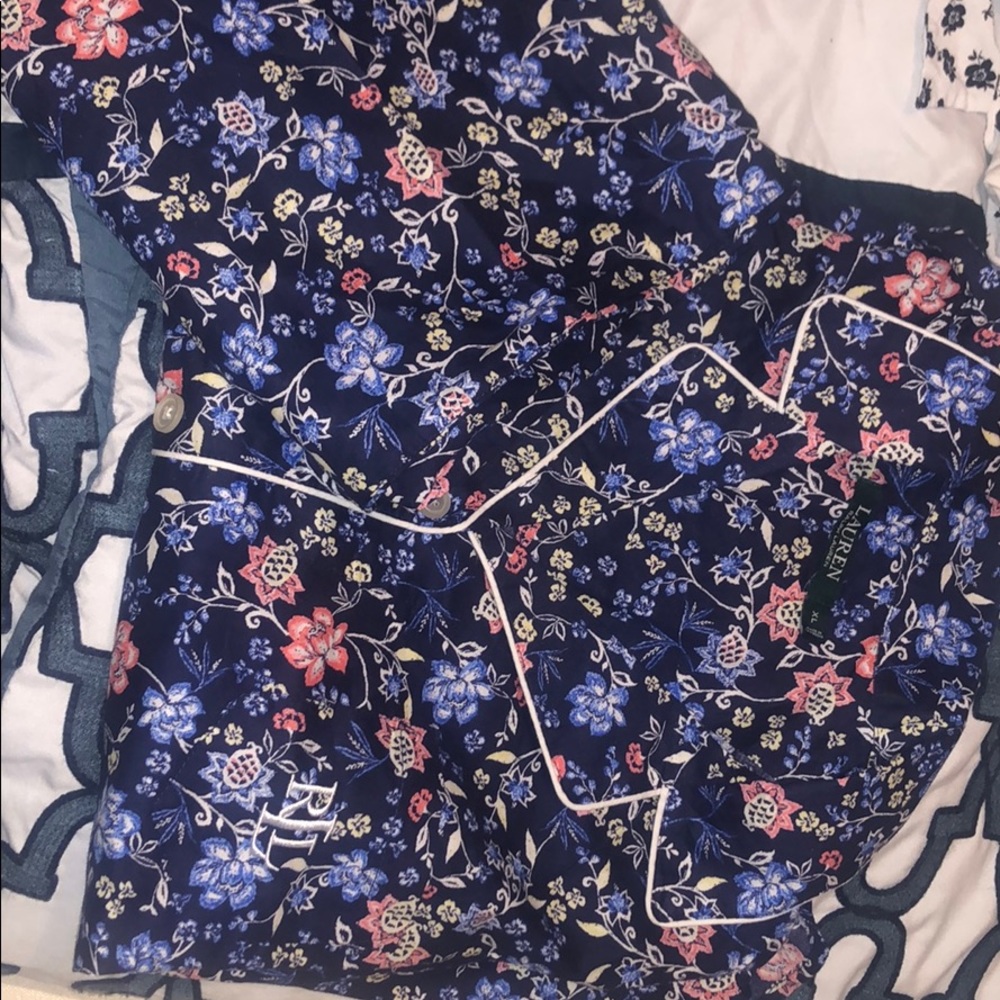 Raul has Lauren pajama set